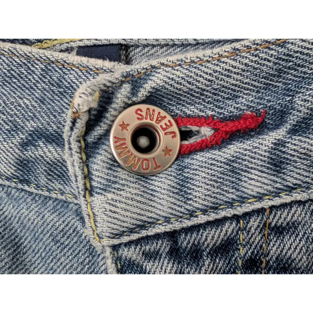 Vintage Tommy Hilfiger Denim Shorts Light Wash Y2K November 2002 Size 32
